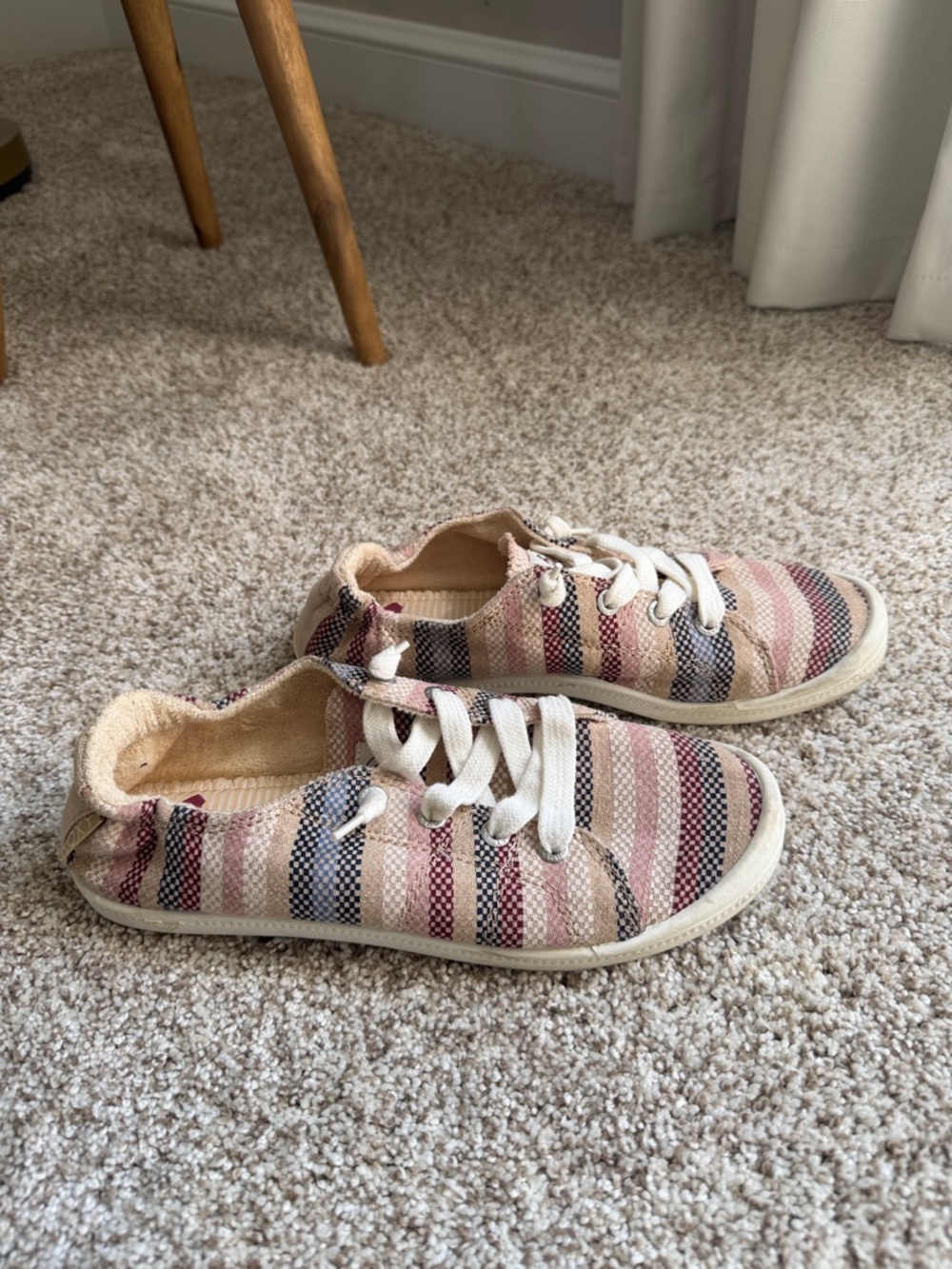 ROXY SURF Striped Casual Lace-Up Slip-On Sneakers
